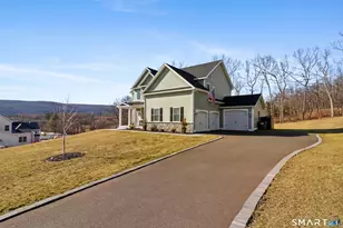 147 Winchester Dr, Southington, CT 06489 - Photo 3