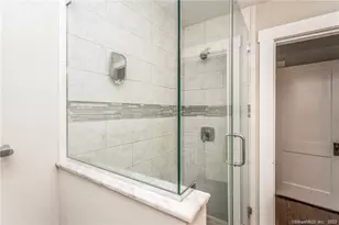 1124 Shippan Ave, Stamford, CT 06902 - Photo 23