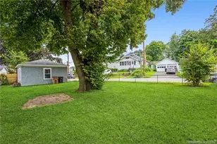 1124 Shippan Ave, Stamford, CT 06902 - Photo 3