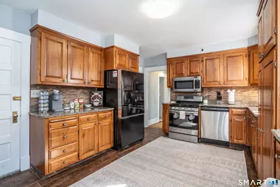 109 Grennan Road, West Hartford, CT 06107 - Photo 27