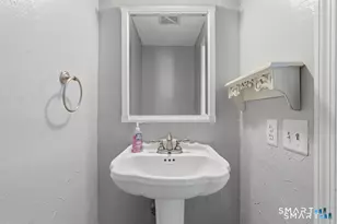 38 Butternut Ln, Rocky Hill, CT 06067 - Photo 19