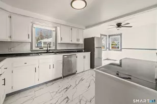 272 Franklin Rd, Hamden, CT 06517 - Photo 3