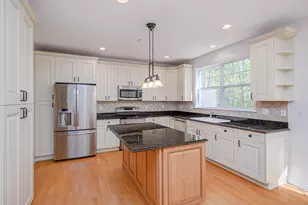 82 Suzie Dr, Newtown, CT 06470 - Photo 3