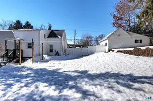 16 Smith St, Plymouth, CT 06786 - Photo 5