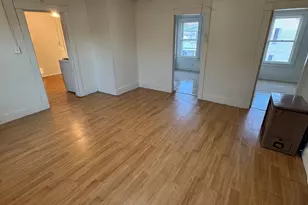 77 Tulip St, Bristol, CT 06010 - Photo 3