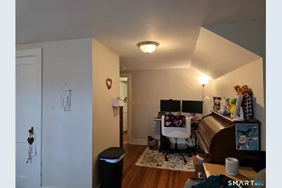 94 Holabird Avenue, Winchester, CT 06098 - Photo 15