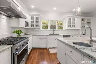 9 Pepperbush Rd, Weston, CT 06883 - Photo 7