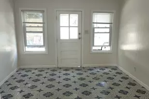 30 Hawkins St, Derby, CT 06418 - Photo 3