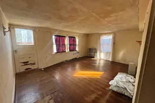 36 Sandy Hollow Dr, Waterford, CT 06385 - Photo 5