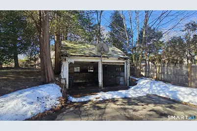 21 Bloomfield Avenue, Hartford, CT 06105 - Photo 5