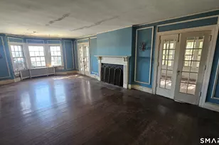 21 Bloomfield Ave, Hartford, CT 06105 - Photo 13