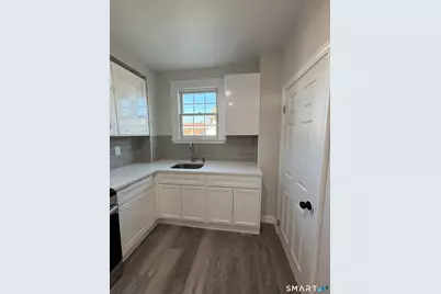 509 Ogden Street, Bridgeport, CT 06608 - Photo 7