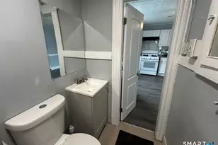 17 Congress Ave, Waterbury, CT 06708 - Photo 5