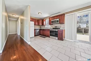 46 Greenview Dr, Waterbury, CT 06708 - Photo 7