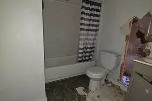 230 Bishop St, Waterbury, CT 06704 - Photo 17