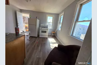 230 Bishop Street, Waterbury, CT 06704 - Photo 11