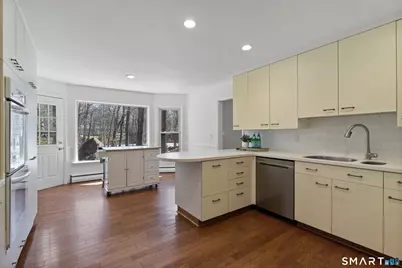 202 Fox Ridge Road, Stamford, CT 06903 - Photo 11