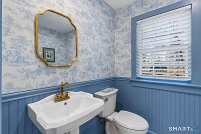 45 Hillcrest Park Road, Greenwich, CT 06870 - Photo 13