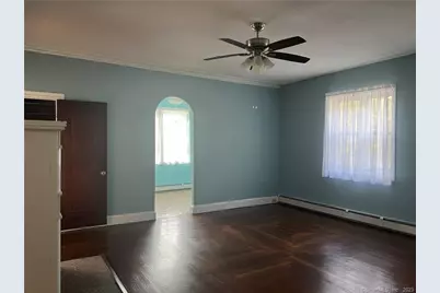 214 Goffe Terrace #2nd Fl, New Haven, CT 06511 - Photo 3