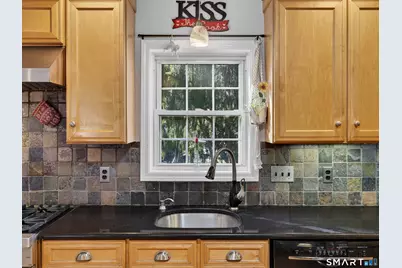 1877 Middletown Avenue, North Branford, CT 06472 - Photo 9