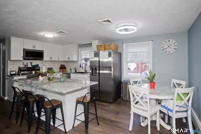 7 Bobolink Lane, Enfield, CT 06082 - Photo 3