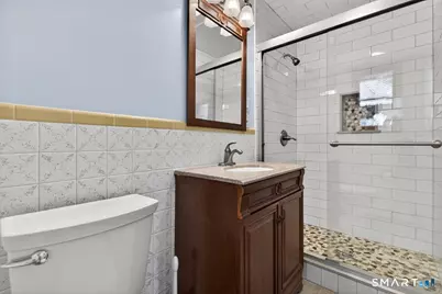 21 Rexview Circle, Trumbull, CT 06611 - Photo 15