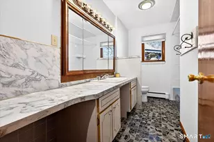 21 Rexview Cir, Trumbull, CT 06611 - Photo 11