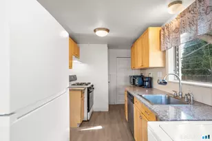 89 Naugatuck Ave, Milford, CT 06460 - Photo 17