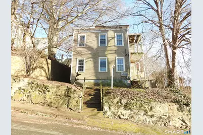 11 Division Street, Norwich, CT 06360 - Photo 1