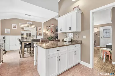 22 Crestwood Drive, Naugatuck, CT 06770 - Photo 19