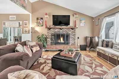 22 Crestwood Drive, Naugatuck, CT 06770 - Photo 11