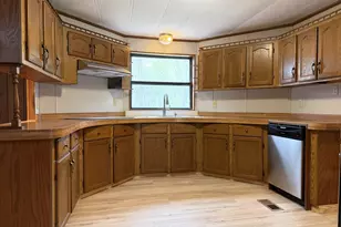 65 Colchester Cmns, Colchester, CT 06415 - Photo 11