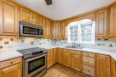 1670 Hartford Turnpike, North Haven, CT 06473 - Photo 11