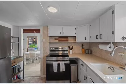 42 Noble Avenue, Groton, CT 06340 - Photo 3