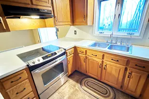 26 Geraldine Dr, Naugatuck, CT 06770 - Photo 5