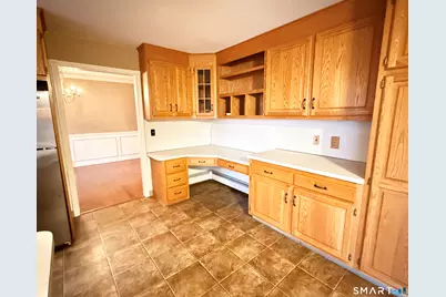 26 Geraldine Drive, Naugatuck, CT 06770 - Photo 7