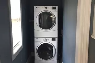 161 Post Rd, Fairfield, CT 06824 - Photo 11