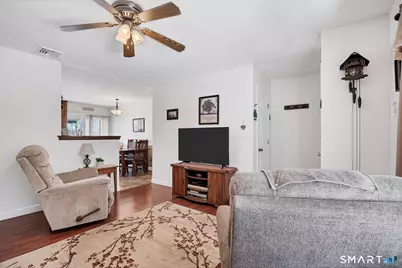 110 Meadow Lark Road, Naugatuck, CT 06770 - Photo 3