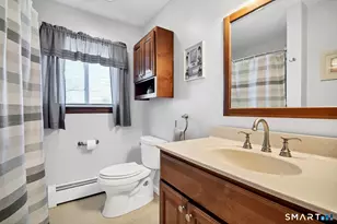 110 Meadow Lark Rd, Naugatuck, CT 06770 - Photo 9