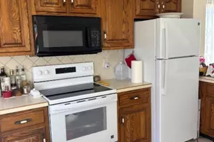 39 Stuart Ave, Norwalk, CT 06850 - Photo 17