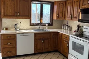 39 Stuart Ave, Norwalk, CT 06850 - Photo 7