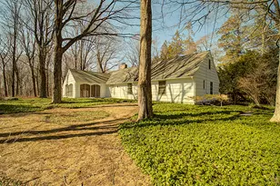 33 Fairground Rd, Woodbridge, CT 06525 - Photo 1