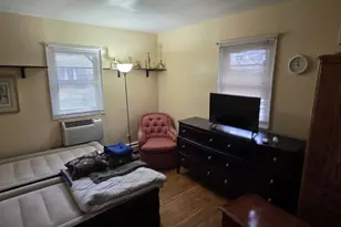 239 Cherry Hill Dr, Bridgeport, CT 06606 - Photo 15