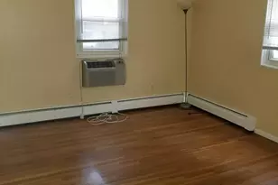 239 Cherry Hill Dr, Bridgeport, CT 06606 - Photo 11