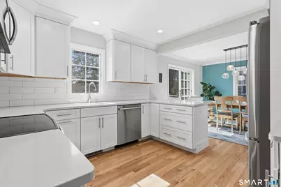 28 Crestview Avenue, Stamford, CT 06907 - Photo 9