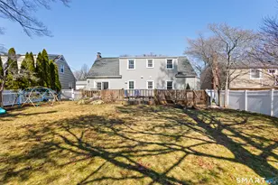 28 Crestview Ave, Stamford, CT 06907 - Photo 21