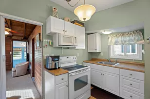 13 College St, Old Saybrook, CT 06475 - Photo 25