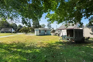 13 College St, Old Saybrook, CT 06475 - Photo 17