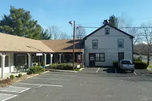 107 Main St N, Woodbury, CT 06798 - Photo 9