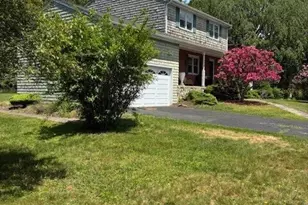 11 Williamsburg Dr, Orange, CT 06477 - Photo 3